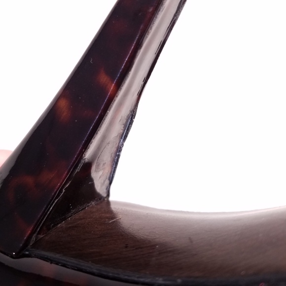 Stuart Weitzman Tortoise Patent Leather Heels - Picture 8 of 8